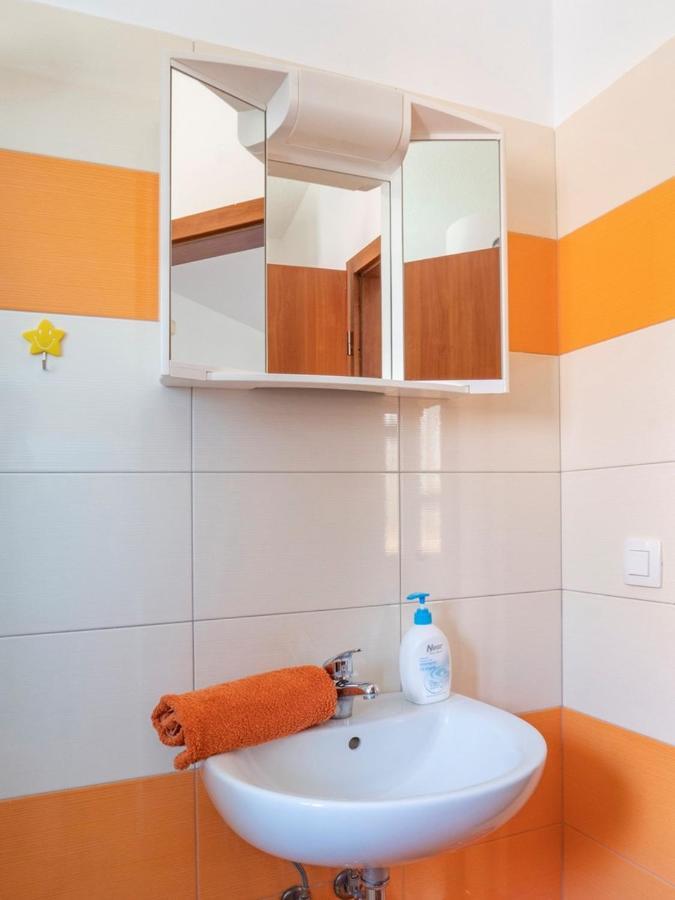 Studio Apartment Gianni Vizinada Екстер'єр фото