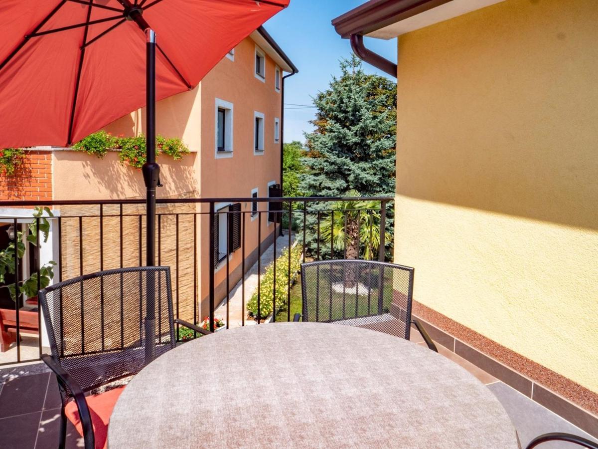 Studio Apartment Gianni Vizinada Екстер'єр фото